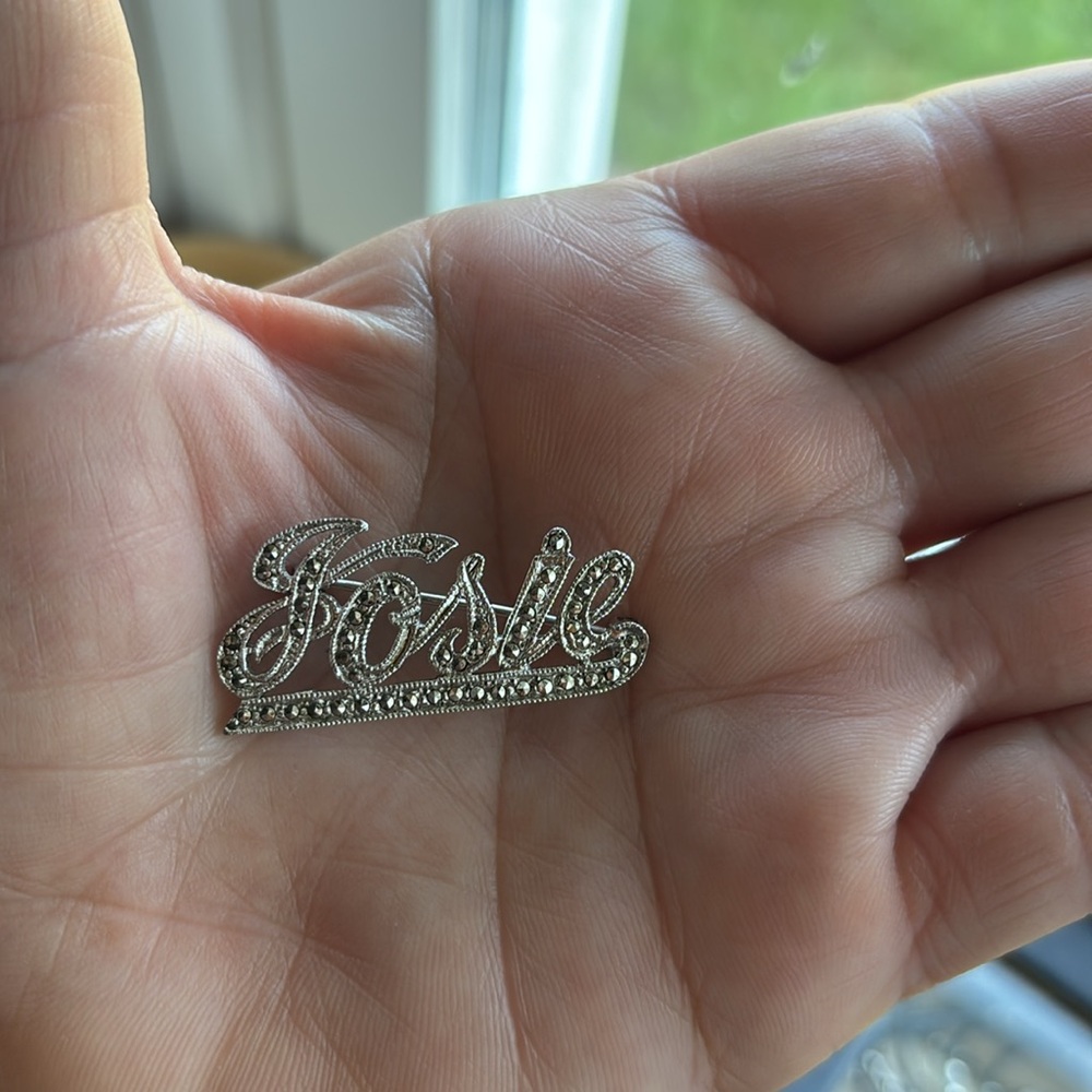 Vintage Josie Brooch - Picture 4 of 4